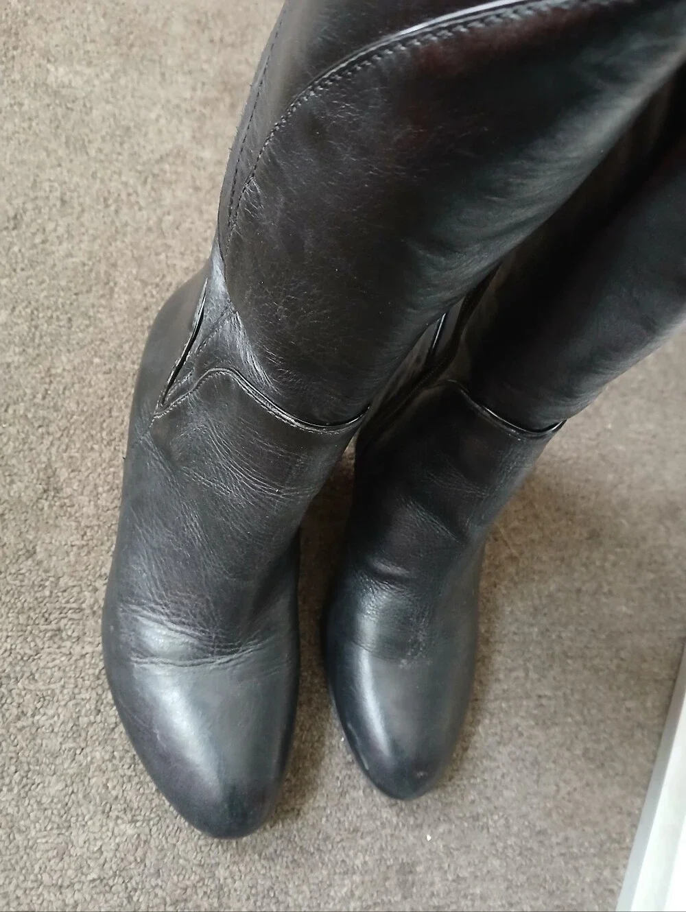 Naya Women’s Black Leather Tall Riding Boots – Size 7.5M